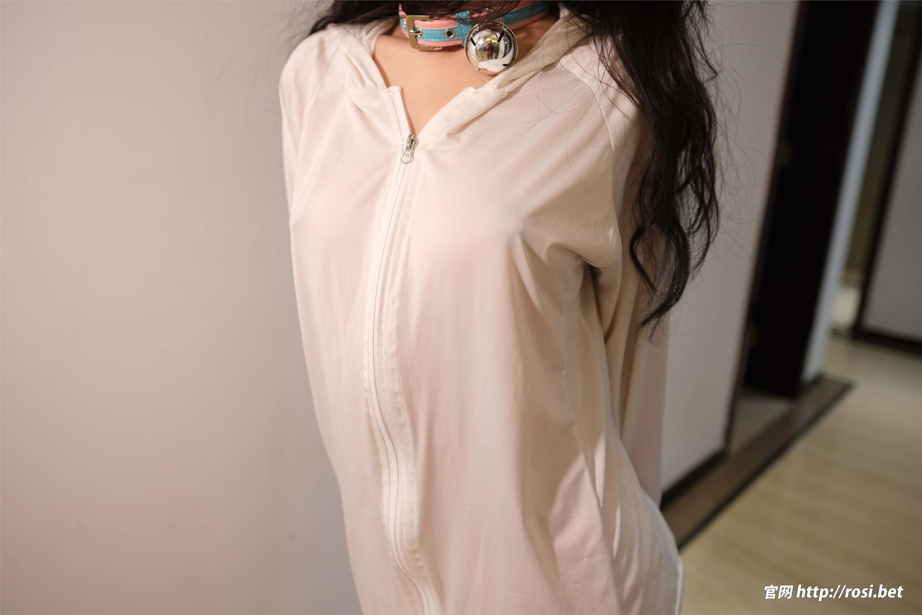 ROSI写真 2025.11.23 NO.5102